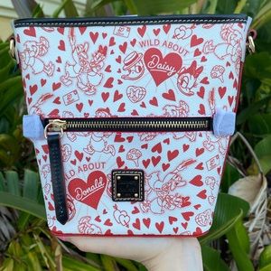 Disney Dooney & Bourke Donald and Daisy crossbody